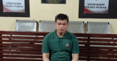 Tidak Manusiawi, Karyawan Bank BUMN Inisial MI Diduga Cabuli Anak di Bawah Umur, Akhirnya Diringkus Polres Pasbar Tidak Manusiawi, Karyawan Bank BUMN Inisial MI Diduga Cabuli Anak di Bawah Umur, Akhirnya Diringkus Polres Pasbar