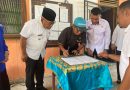 Yulianto Bersama Dermawan Asal Tongar, Serahkan Ambulan Dan Uang Tunai Kepada Warga Timbo Abu Kajai Yulianto Bersama Dermawan Asal Tongar, Serahkan Ambulan Dan Uang Tunai Kepada Warga Timbo Abu Kajai